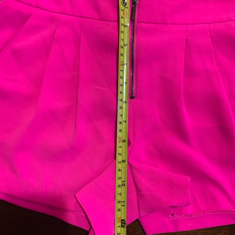 Forever 21 Hot BARBIE Pink Pleated High Waist Shorts Pockets - Women's XS - Picture 5 of 7
